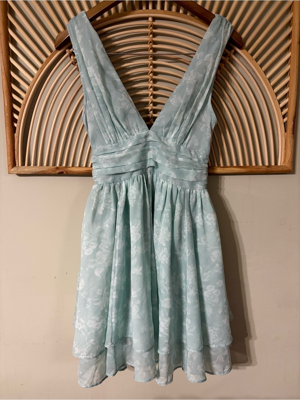 Abercrombie & Fitch V-Neck Pleated Cocktail Dress